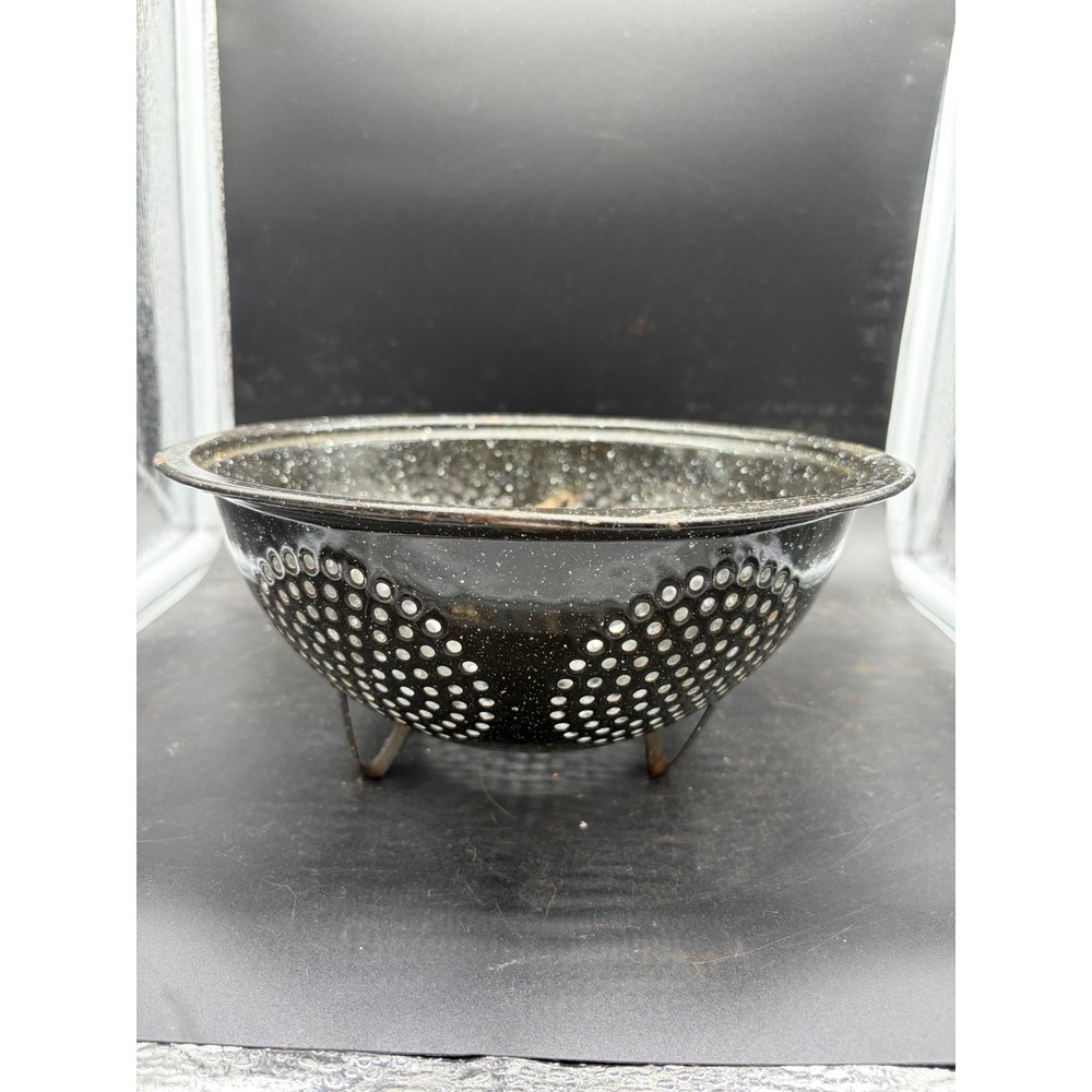 Vintage Graniteware Colander Speckled Enamel Footed Strainer Farmhouse Decor‎